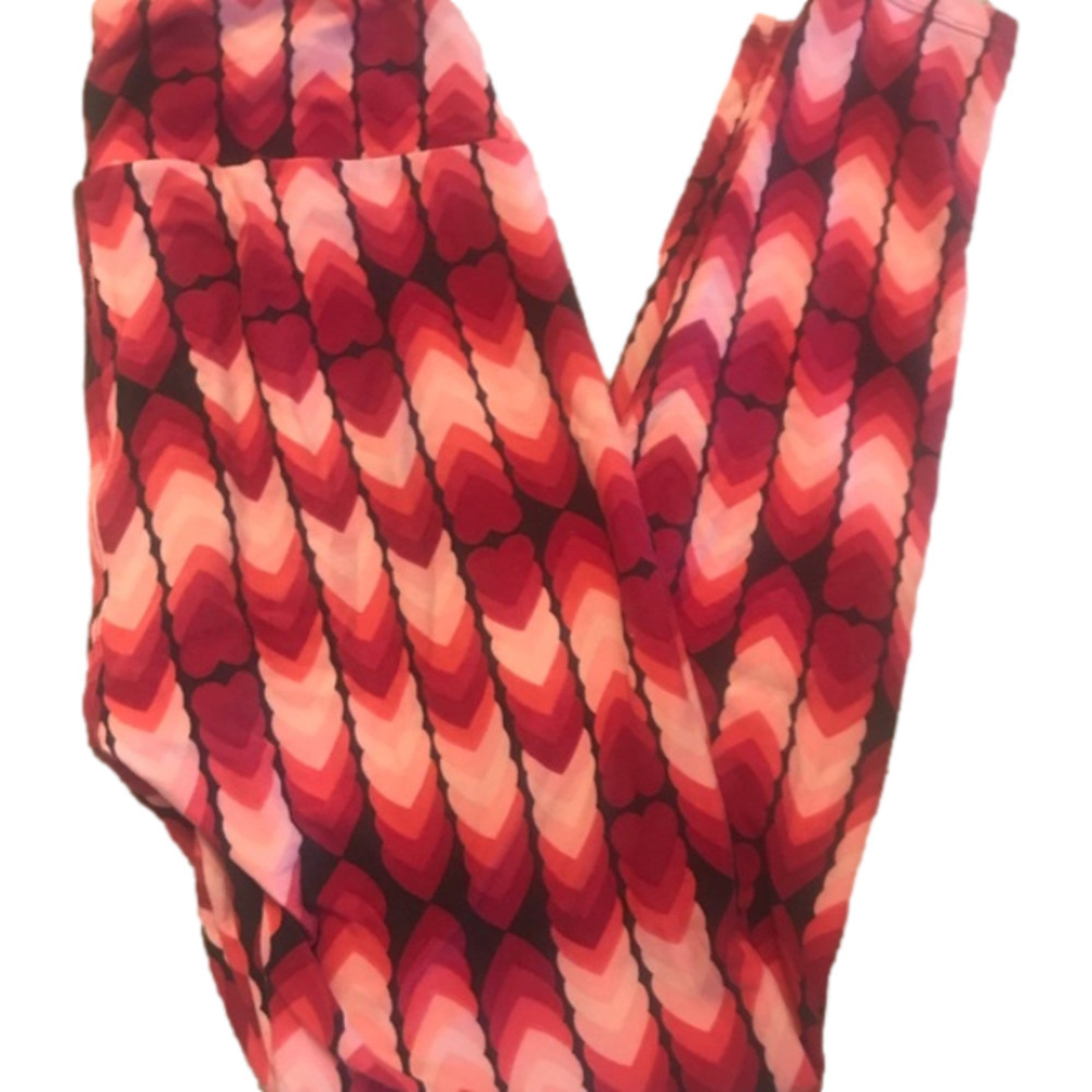 LULAROE OS valentines leggings